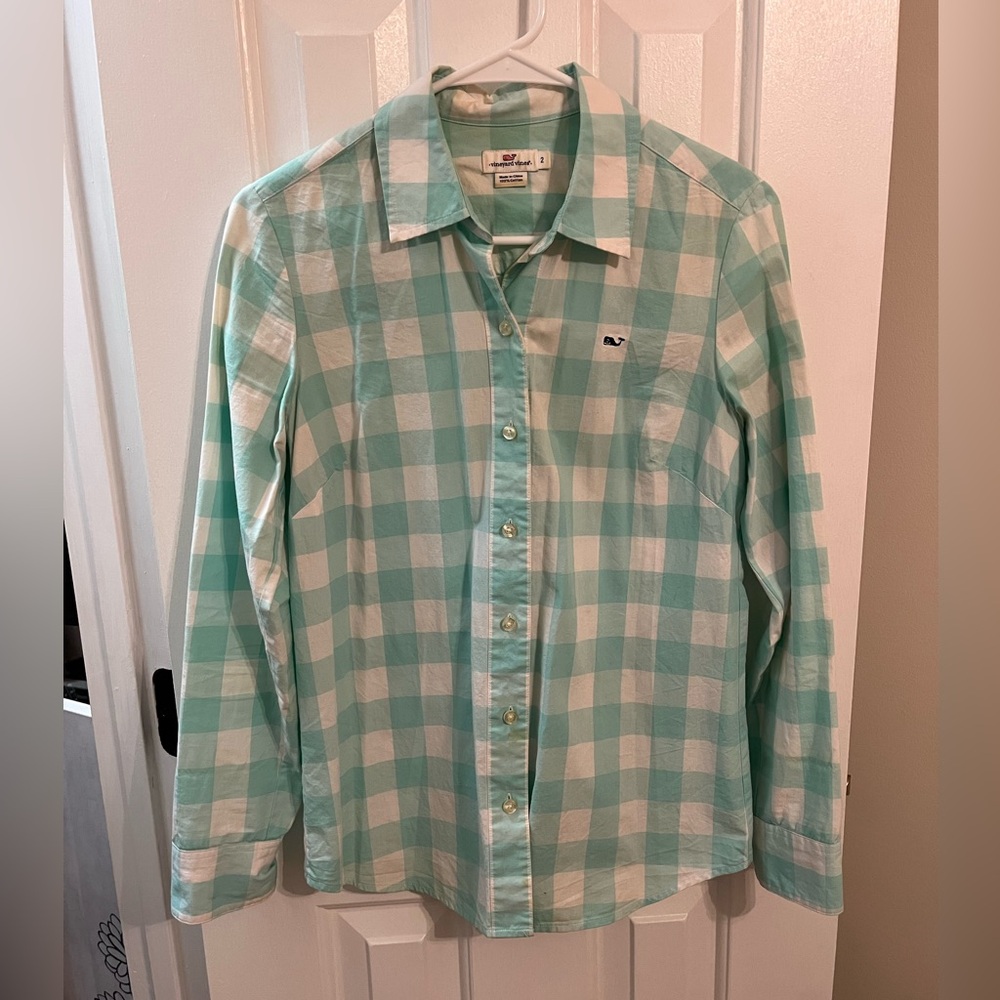 Vineyard Vines Button Down - image 3